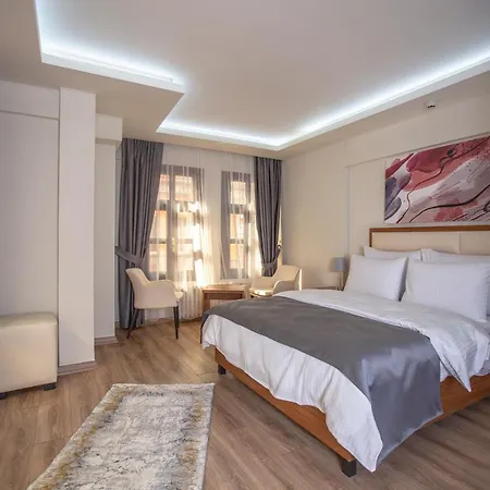 酒店 Kutlucan Oldtown 3*